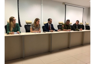 REUNIAO SOBRE REAJUSTE SALARIAL DOS POLICIAIS E BOMBEIROS MILITARES DO ESTADO DO PARÁ REUNIAO SOBRE REAJUSTE SALARIAL DOS POLICIAIS E BOMBEIROS MILITARES DO ESTADO DO PARÁ